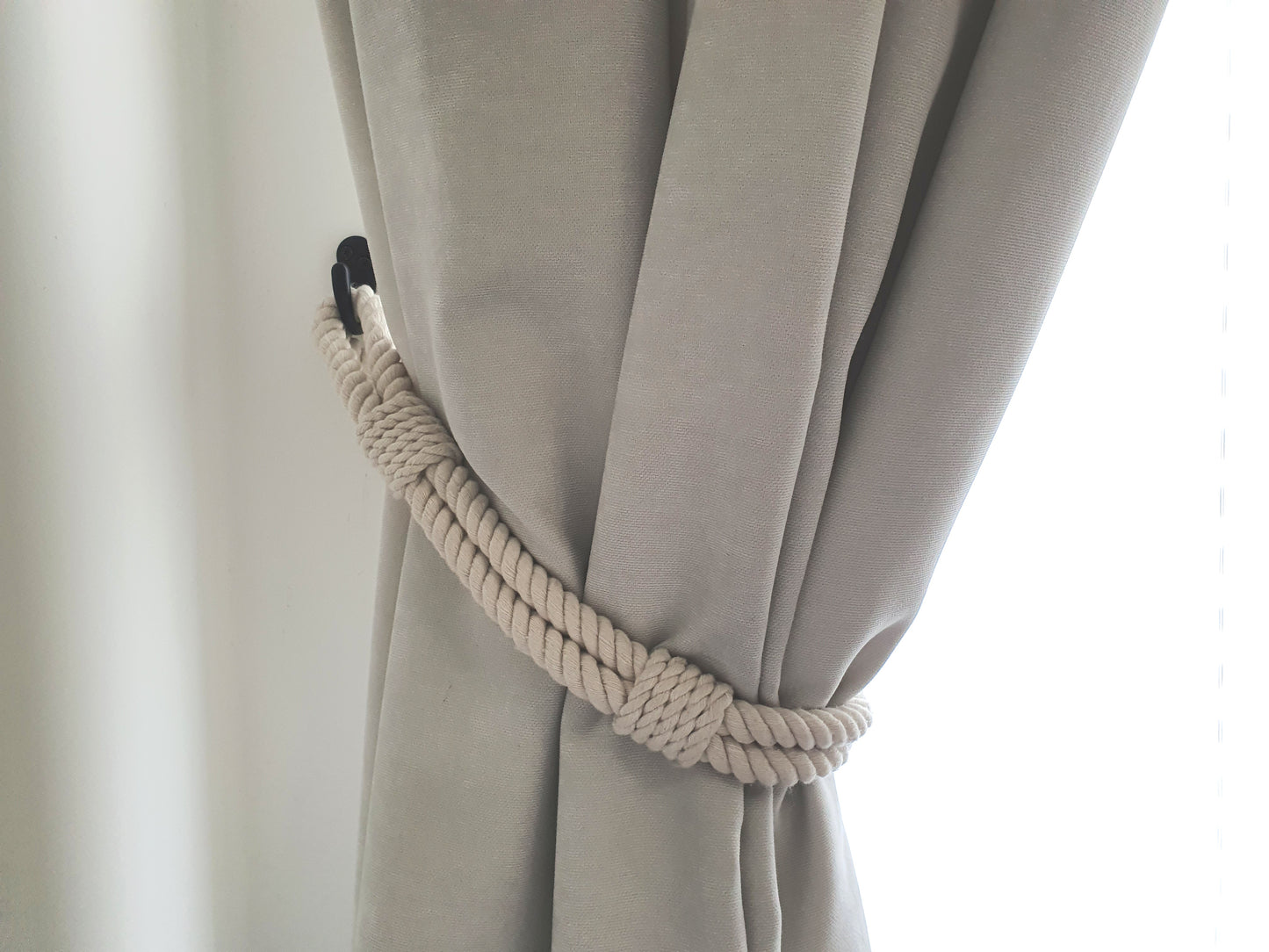 Twisted Cotton Rope Curtain Tieback - Chunky Knot Holdback for Boho Decor
