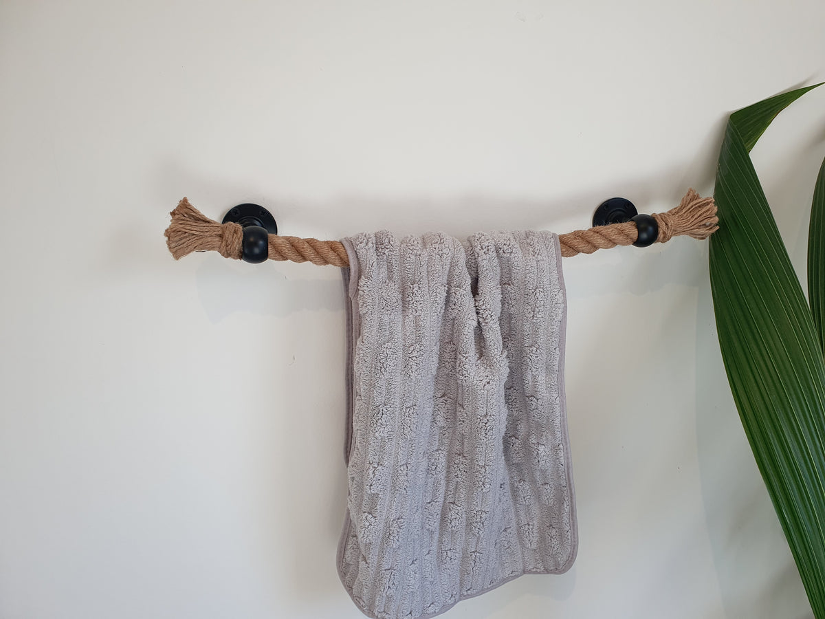 Jute Rope Towel Holder with Black Metal Brackets, 1 Inch Thick Nautical Bathroom Towel Bar, Farmhouse Wall Decor