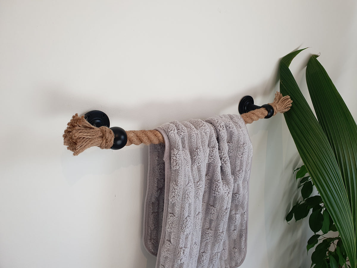 Jute Rope Towel Holder with Black Metal Brackets, 1 Inch Thick Nautical Bathroom Towel Bar, Farmhouse Wall Decor