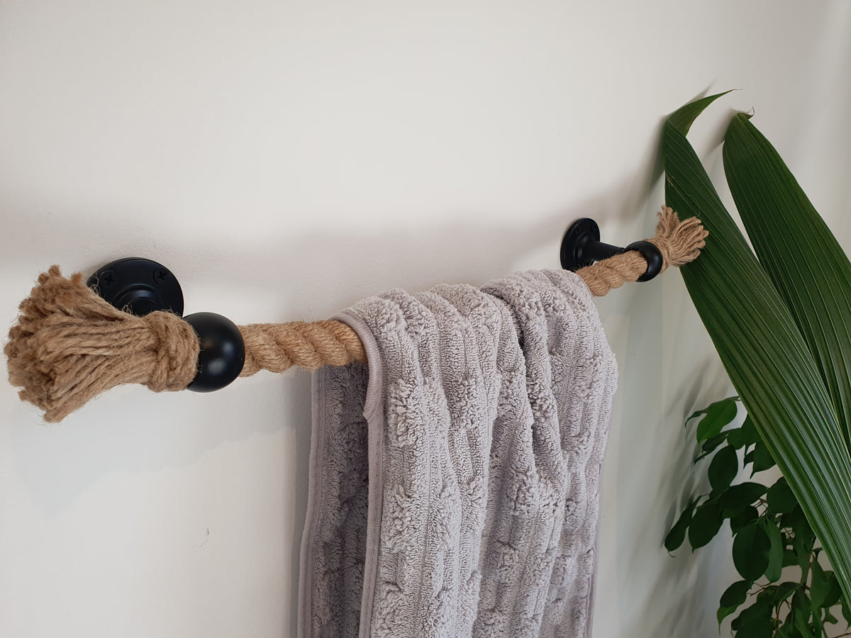 Jute Rope Towel Holder with Black Metal Brackets, 1 Inch Thick Nautical Bathroom Towel Bar, Farmhouse Wall Decor
