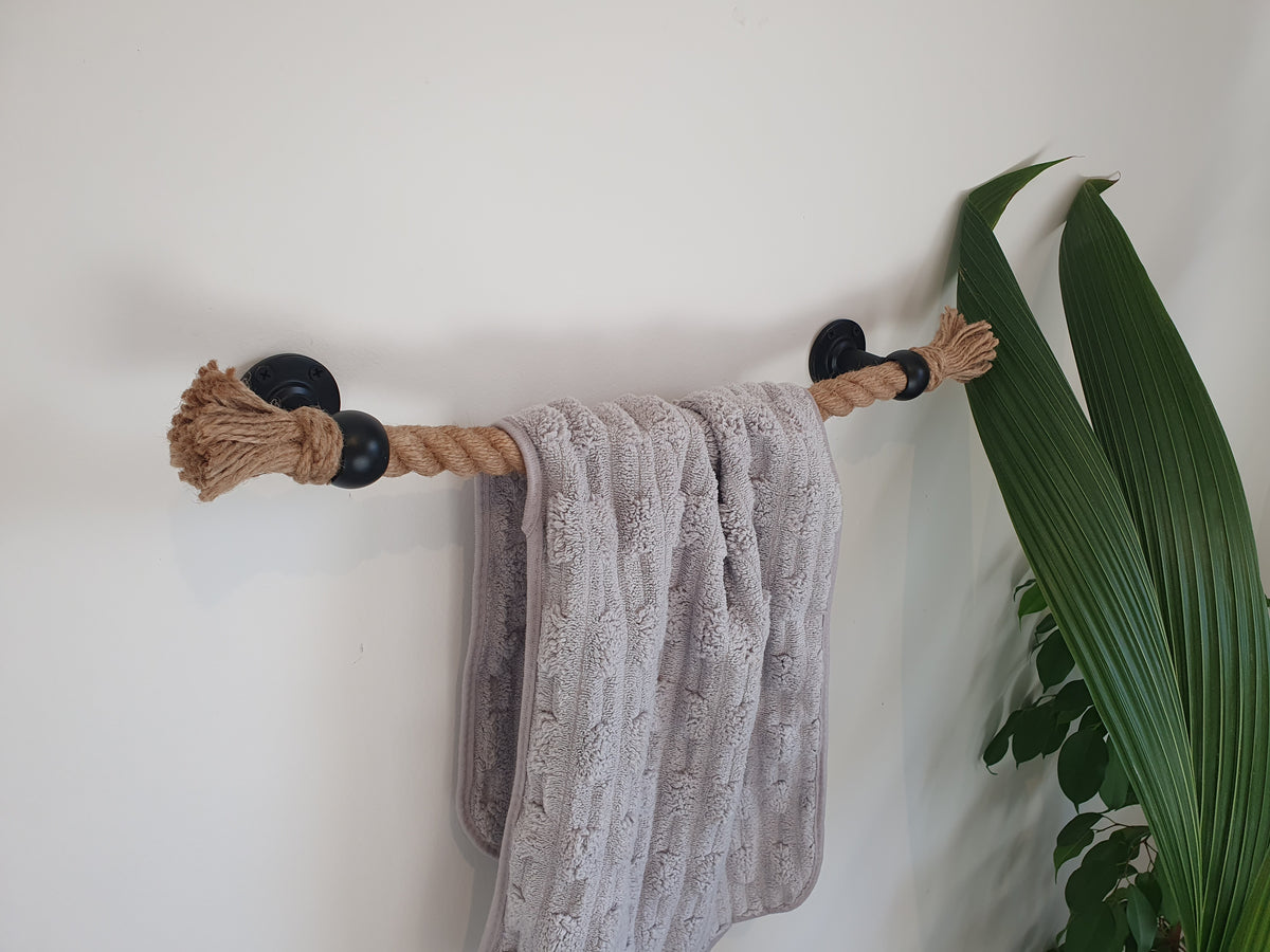 Jute Rope Towel Holder with Black Metal Brackets, 1 Inch Thick Nautical Bathroom Towel Bar, Farmhouse Wall Decor